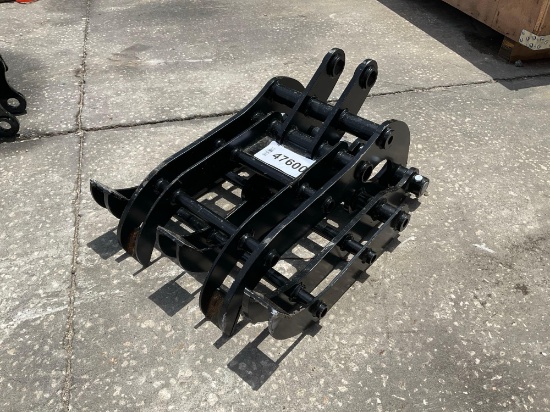 ( 1 ) UNUSED MINI GRAPPLE ATTACHMENT FOR MINI EXCAVATOR