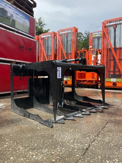 ( 1 ) UNUSED MINI HOLLOW WOOD GRAPPLE BUCKET ATTACHMENT MODEL GY-HWG44C FOR MINI SKID STEER