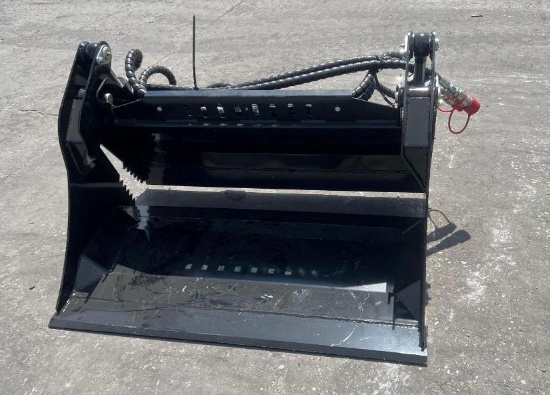 UNUSED 2026 GIYI MINI 4-IN-1 BUCKET ATTACHMENT MODEL XKH39 FOR MINI SKID STEER, APPROX 39in