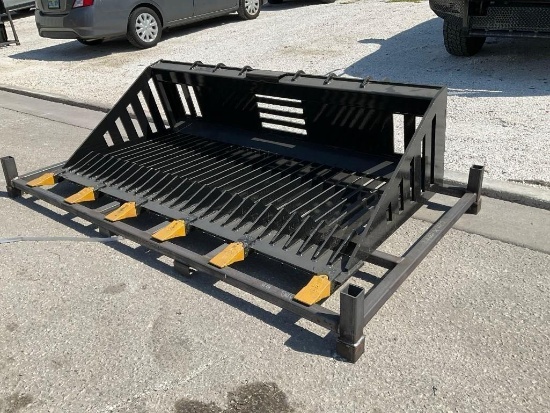 ( 1 ) UNUSED 2026 ROCK BUCKET ATTACHMENT MODEL RB66 FOR UNIVERSAL SKID STEER , APPROX WORKING WIDTH