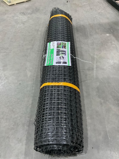 UNUSED PLASTIC MESH SAFETY FENCING ROLL; APPROX 164 FT L X 5 FT W