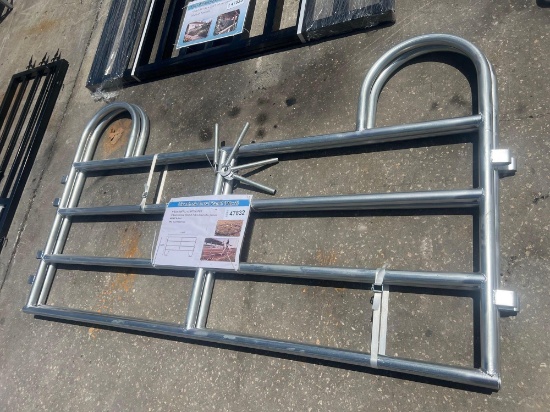 UNUSED LIVESTOCK CORRAL PANEL; APPROX 6.6FT L x 4FT H; GALVANIZED ROUND TUBE APPROX 38 MM DIA;