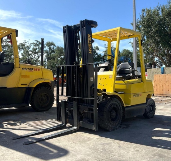 HYSTER FORKLIFT MODEL H50XM , LP POWERED, APPROX MAX CAPACITY 5000LBS, APPROX MAX HEIGHT 189in TI...