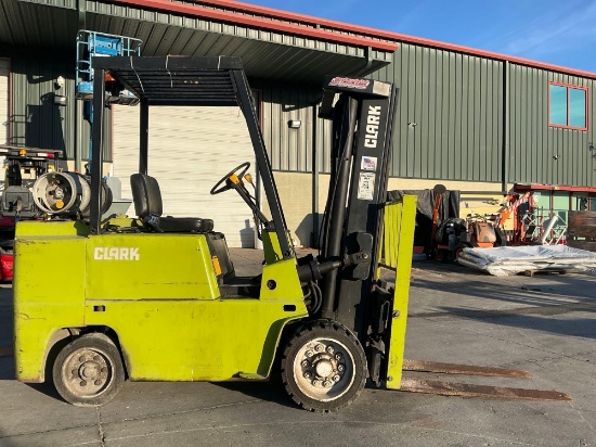 CLARK FORKLIFT MODEL C500S80, LP POWERED, APPROX MAX CAPACITY 8,000 lbs