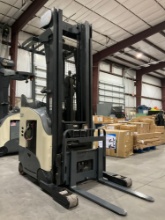CROWN REACH FORKLIFT MODEL RR5725-35, ELECTRIC, 36V,
