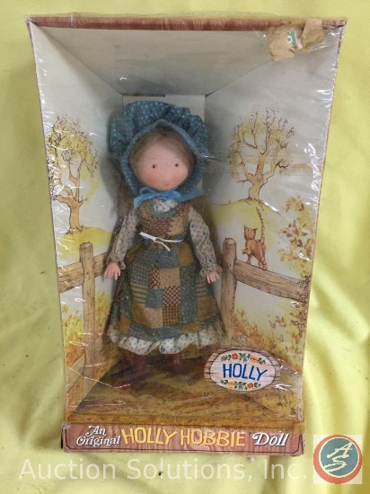 KNICKERBOCKER, Original Holly Hobbie Doll, 9" tall, in Original Box, Asstd. No. 9856