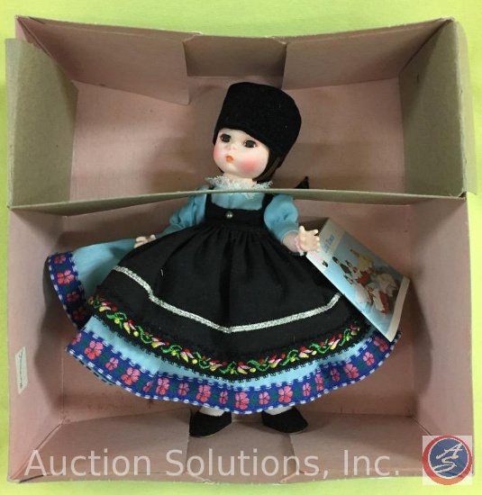 MADAME ALEXANDER 8" RUMANIA, #586 Doll in Original Box