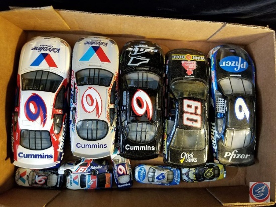 Mark Martin die cast cars of assorted sizes
