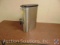 Bunn 3 1/2 Gallon Narrow Oval Iced Tea Dispenser w/ Brew-Through Plastic Lid, Front-back Handles,