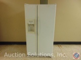 GE Model GSS221FRE WW Side by Side White Refrigerator w/ Ice Maker and Water/Ice in Door Dispenser