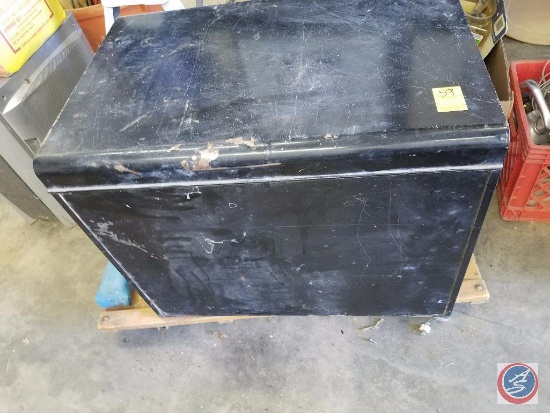 8 drawer black metal tool chest (contents included)