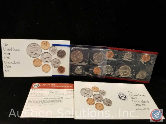 The United States Mint Uncirculated coin set with D and P Mint Marks, 1992