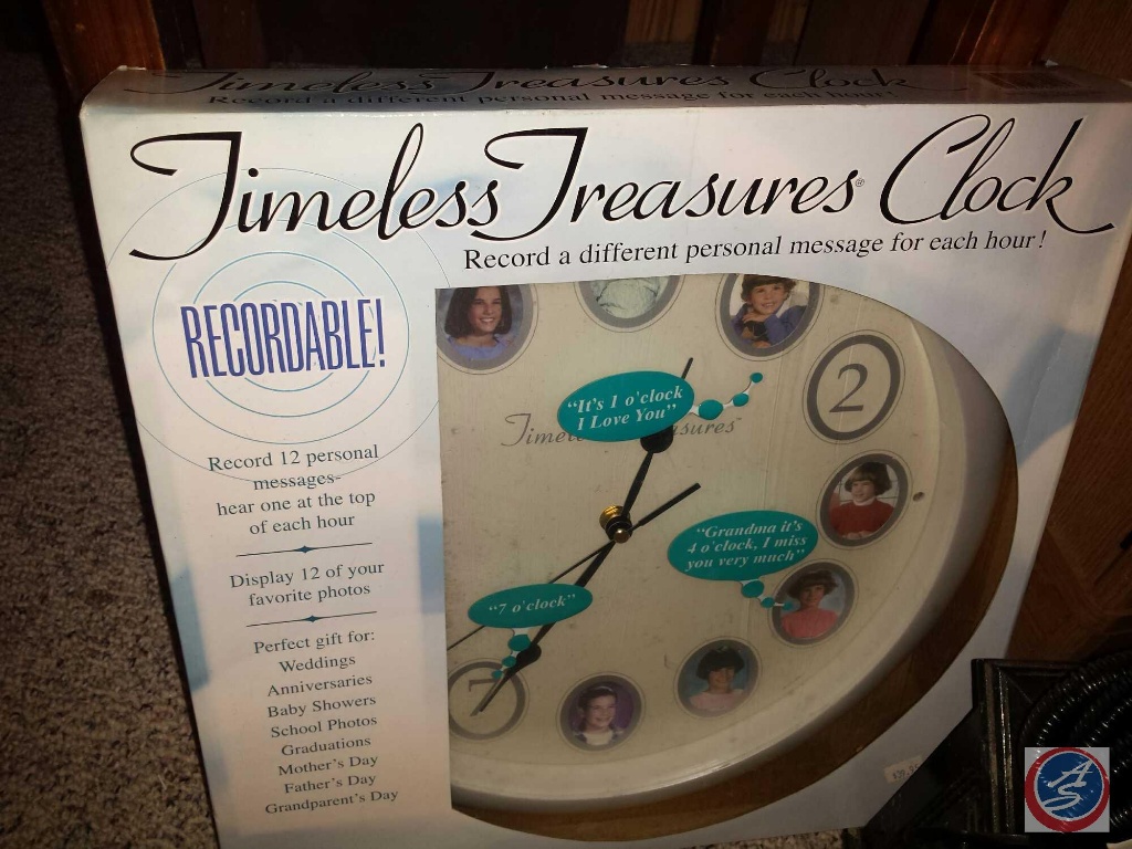 Timeless Treasurers Recordable Wall Clock Vintage Sears Transistor Radio More Misc Estate Personal Property Personal Property Online Auctions Proxibid