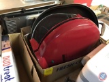 George Forman and a large roasting pan w/lid