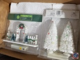 Lighted Holiday Display Accessories