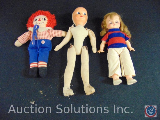 Plush Raggedy Andy doll, (2) misc. dolls