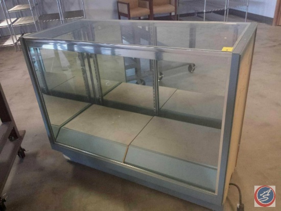 Lighted Glass Display Case (39 x 48 x 22 in.)