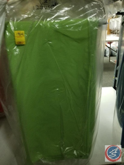 (6) Lime Green Tablecloths, Round Measuring 120 inches in Diameter. {SOLD 6x THE MONEY}