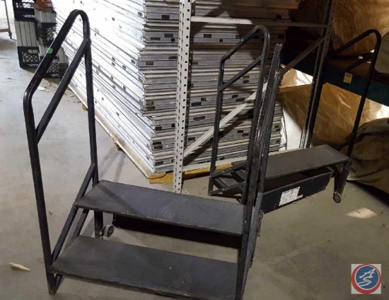 Wenger Fixed-Height 2-Step Stage Platform Stairway w/ Handrail