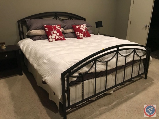 King bedframe with head and footboard, bedding stays