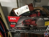 Skil 3X18 sander in box