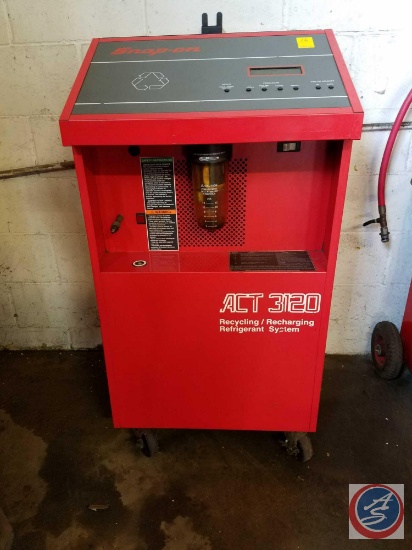 Snap On ACT 3120 Refrigerant Recovery and Recycling Machine