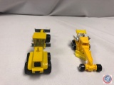 (2) Die cast cars: MAJORETTE yellow niveleuse 331, HOT WHEELS 97? yellow street cleaver construction