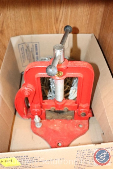 Press and Variety of Chains