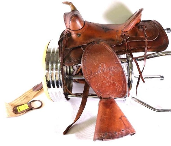 ANTIQUES AND COLLECTIBLES ONLINE