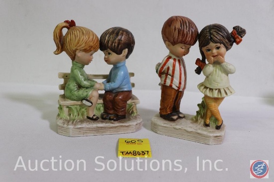 Set of 2 Moppets figurines