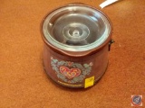 Farberware crockpot with lid and cord