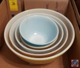 Box containing; (5) assorted Pyrex bowls
