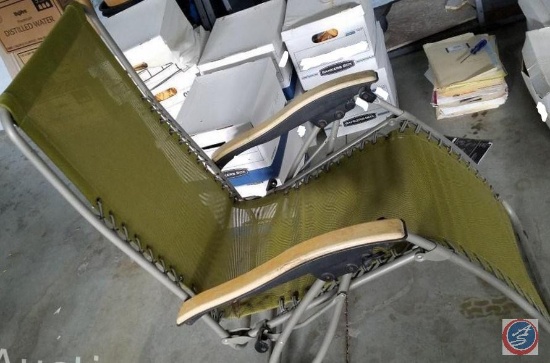 (4) green zero-gravity reclining lounge patio deck chairs