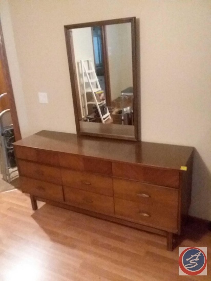 9-drawer wood dresser with mirror (64"x18"x30" without mirror/70.5" with mirror)