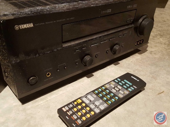 Yamaha natural sound AB receiver (model RX-V557) with remote