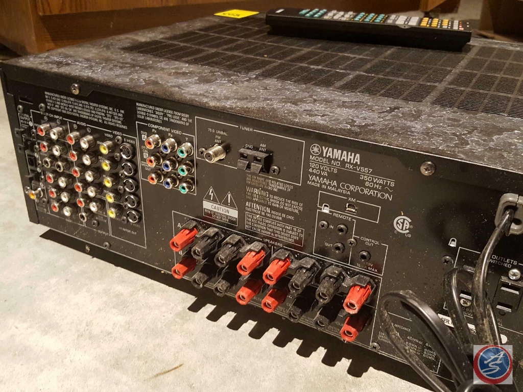 rx v 557