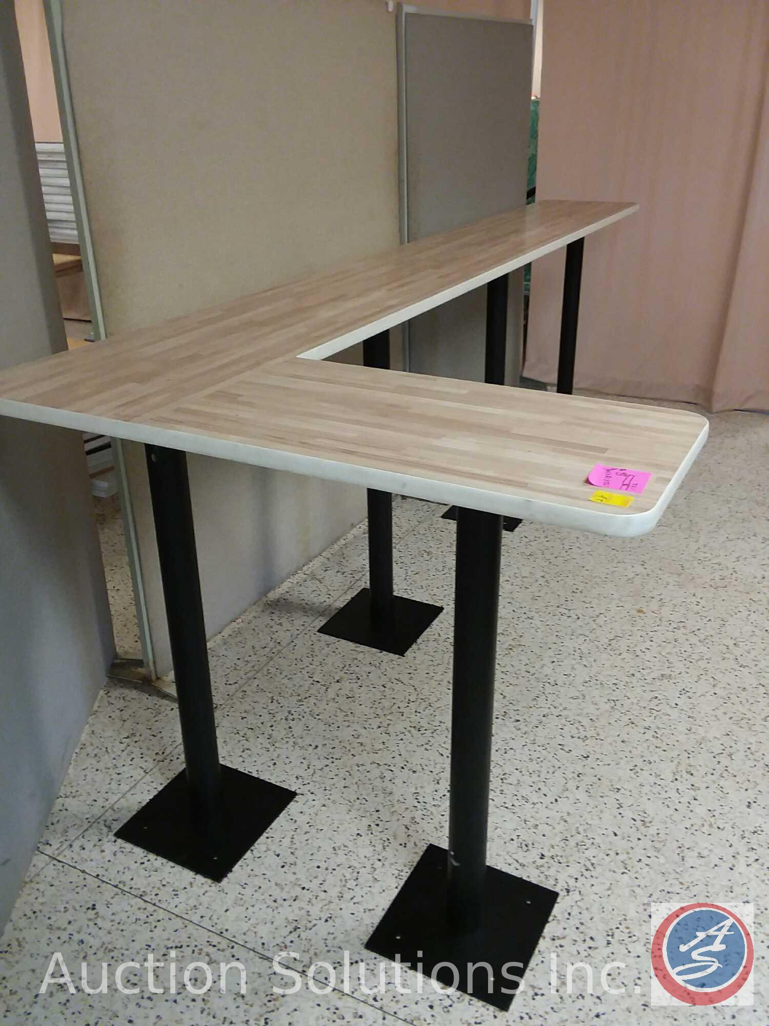L-shaped bar table (long side 132x18x42/short | Proxibid