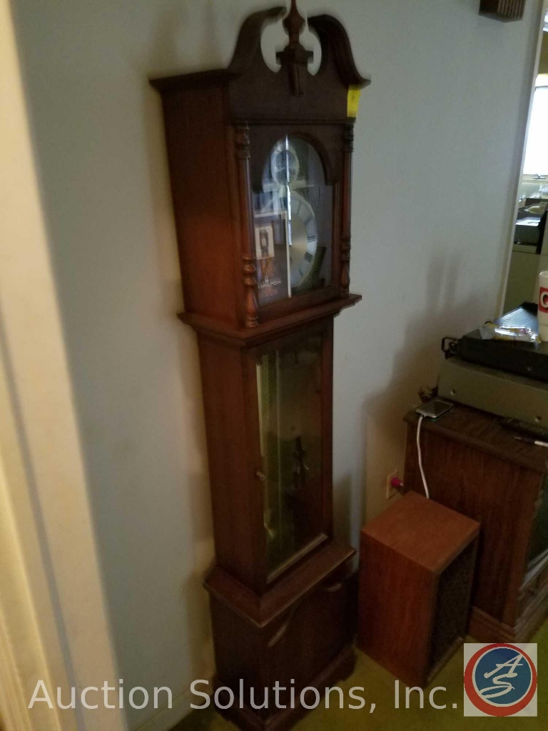 Hamilton Classic Tempus Fugit Grandfather Clock With Original Manual Estate Personal Property Personal Property Online Auctions Proxibid