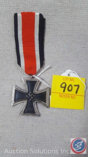 German World War II 1939 2nd Class Iron Cross.
