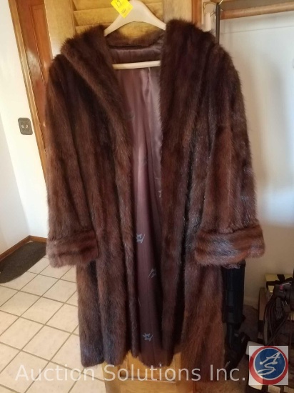 Women's Natural Muskrat Fur Coat - Size Unknown