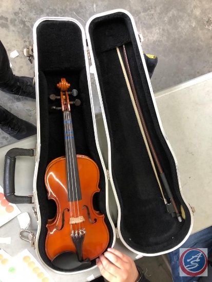 Otto Bruchner - 1/4 Size Student Violin