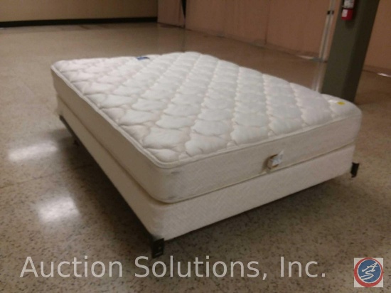 Hilton 'Suite Dreams' Queen Perfect Sleeper Bed Made by Serta - Featuring Fireblocker Fiber -