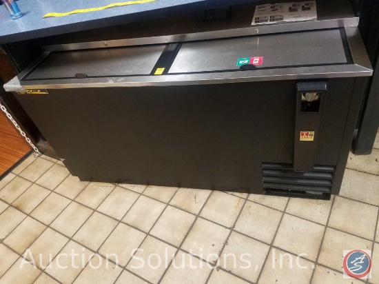 True TD-65-24 Deep Well Horizontal Bottle Cooler, Slide Lid, 65"W