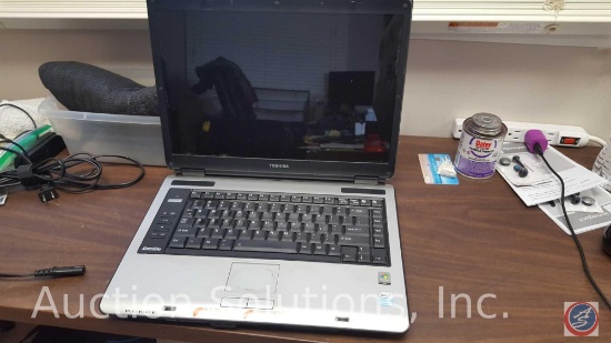 Toshiba Satellite Laptop A135--S4666 w/ Windows Vista