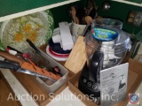 Black and Decker Wide Mouth Food Processor Model FP2500S, Trifle Cake Pan, (2) Platters, Pie Plate,