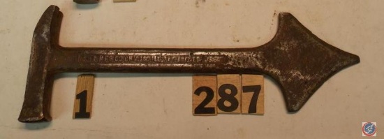 B-R Mfg Co Chicago crate Hammer also marked 'Kellogg's Corn Flakes' (marks are faint)