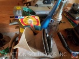 Assorted Tin and Plastic Oil Cans