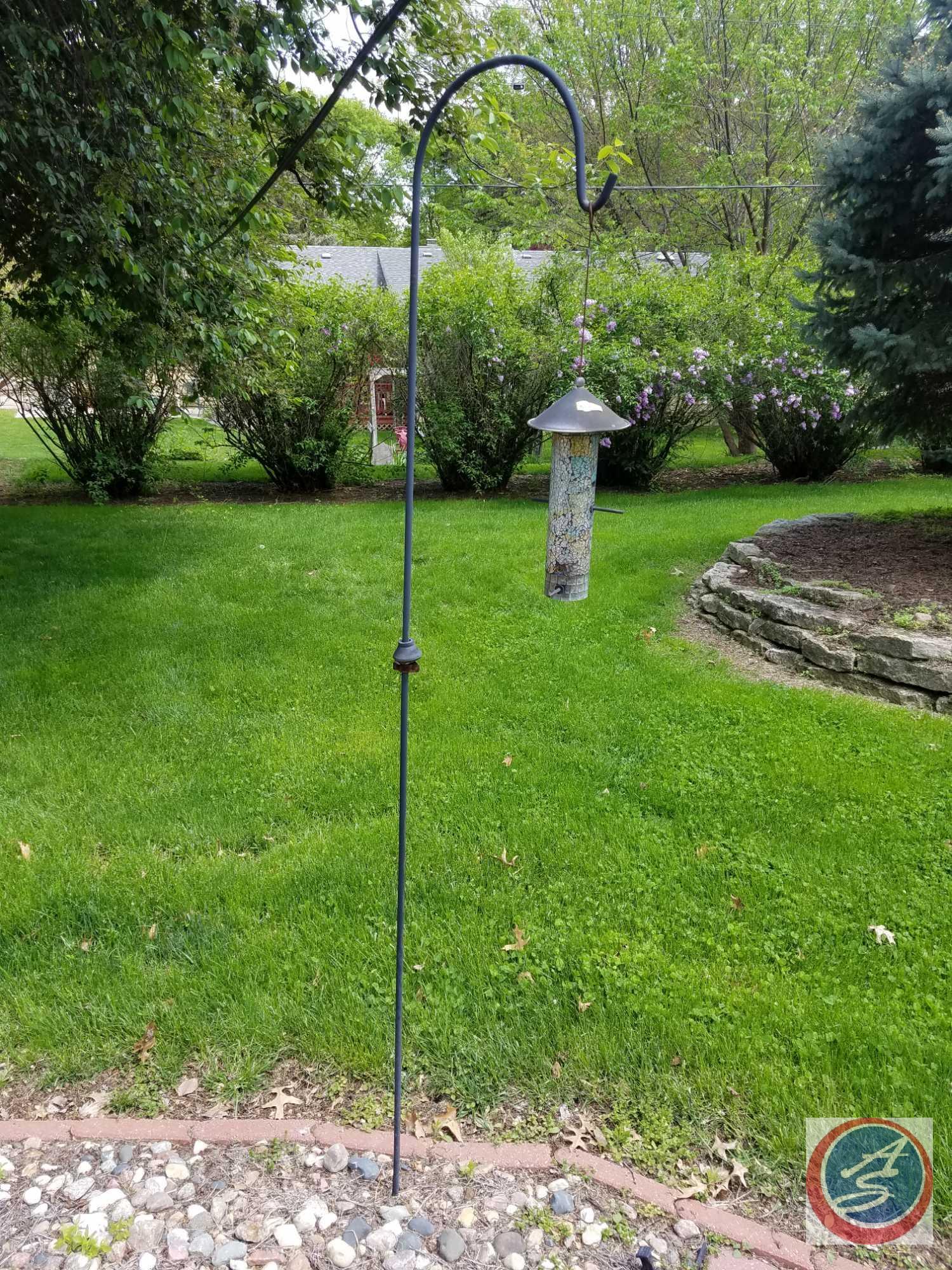 Electrical Yard Lights Model Lv011 Small Shepard S Hooks Bird