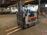 2000 Toyota 3000# Electric Ride-on Forklift
