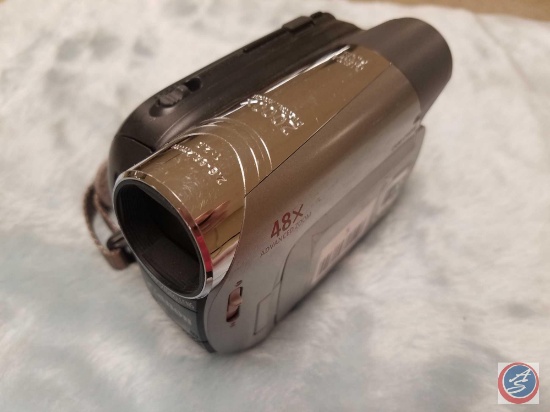 Canon Mini DV ZR950 Camcorder 48x Advanced Zoom